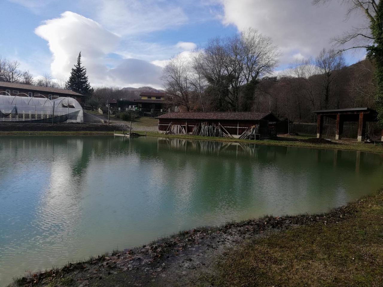 Bioagriturismo Tenuta Montenuovo Hotel Calvera Esterno foto